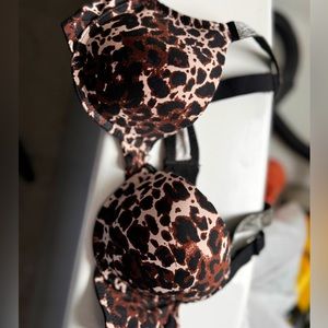 Letter Rhinestone Push Up Bra, Comfy & Breathable Leopard Intimates bra.